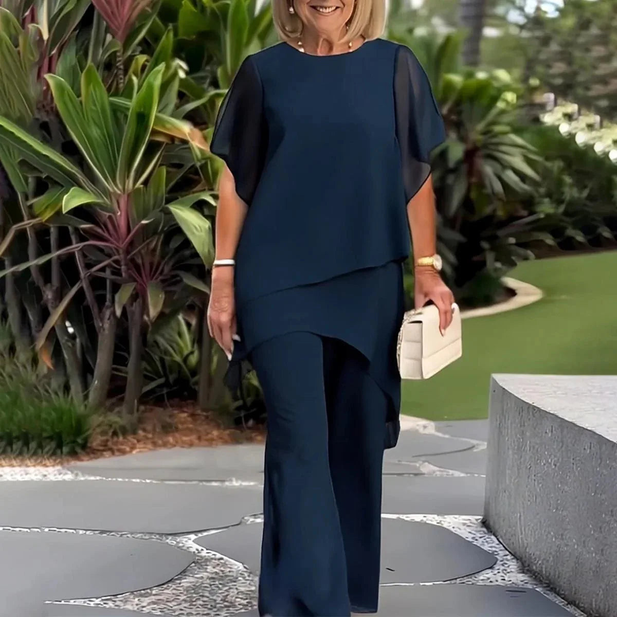 Conjunto Letícia- Blusa com Sobreposição e Calça Minimalista