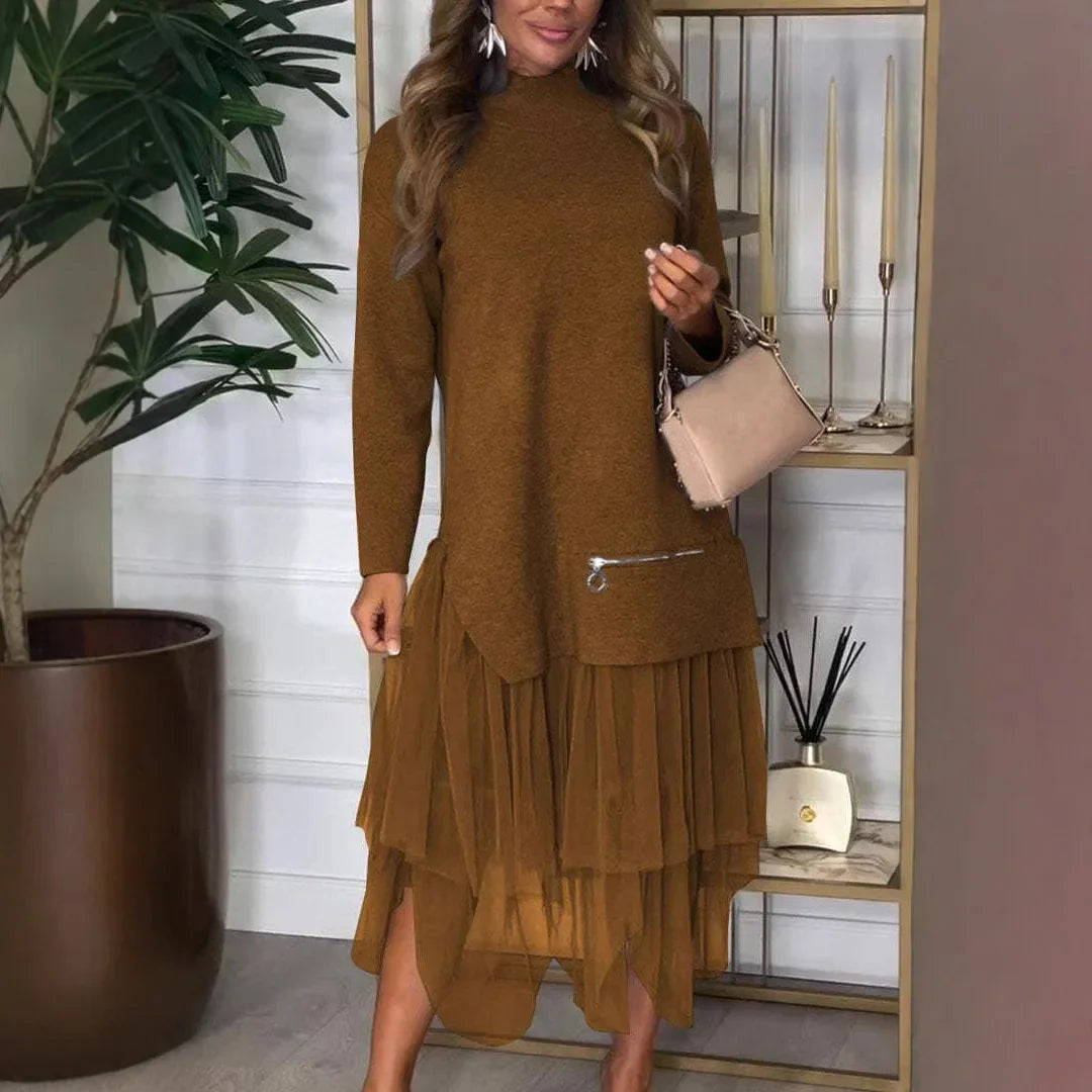 Vestido Mariana Com Detalhes Em Tule- Valoriza a feminilidade e traz charme Ășnico ao seu visual.