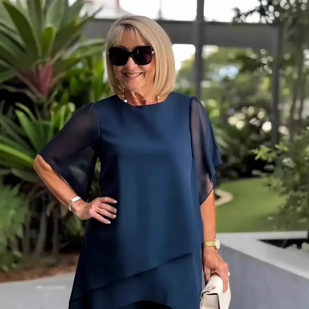 Conjunto Letícia- Blusa com Sobreposição e Calça Minimalista