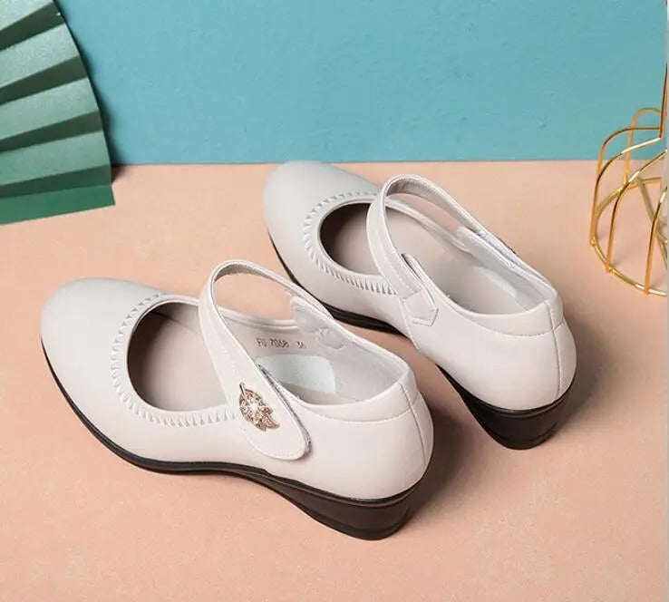 Sandália Ortopédica Feminina - Manuella- Descubra o equilíbrio perfeito entre estilo e conforto +Frete Grátis