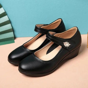 Sandália Ortopédica Feminina - Manuella- Descubra o equilíbrio perfeito entre estilo e conforto +Frete Grátis