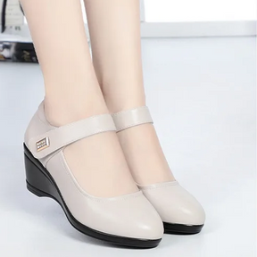 Sandália Ortopédica Feminina - Manuella- Descubra o equilíbrio perfeito entre estilo e conforto +Frete Grátis