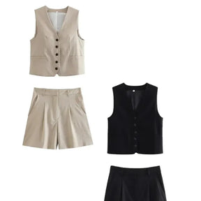 Conjunto Feminino Carolina em Alfaiataria - Colete e Shorts no Linho (Promoção Compre 1 Leve 2)
