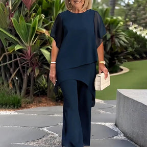 Conjunto Letícia- Blusa com Sobreposição e Calça Minimalista
