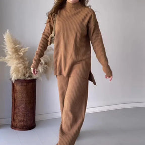 Conjunto Sara em tricot - Elegância Tricotada para Seus Dias Frios + Frete Grátis