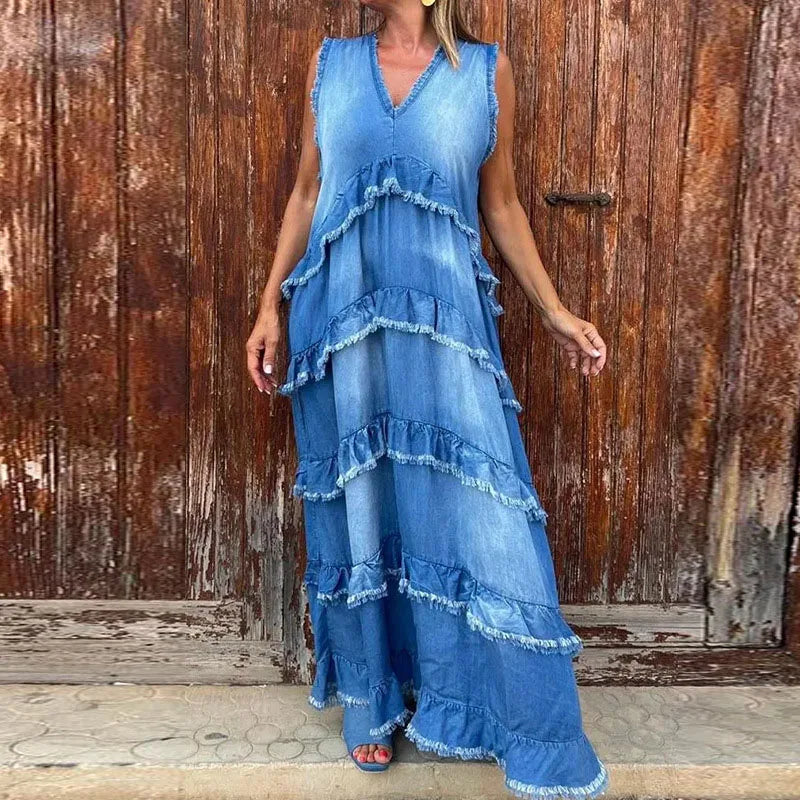 Vestido Jeans Sofia- Atraia olhares com um visual moderno e charmoso.