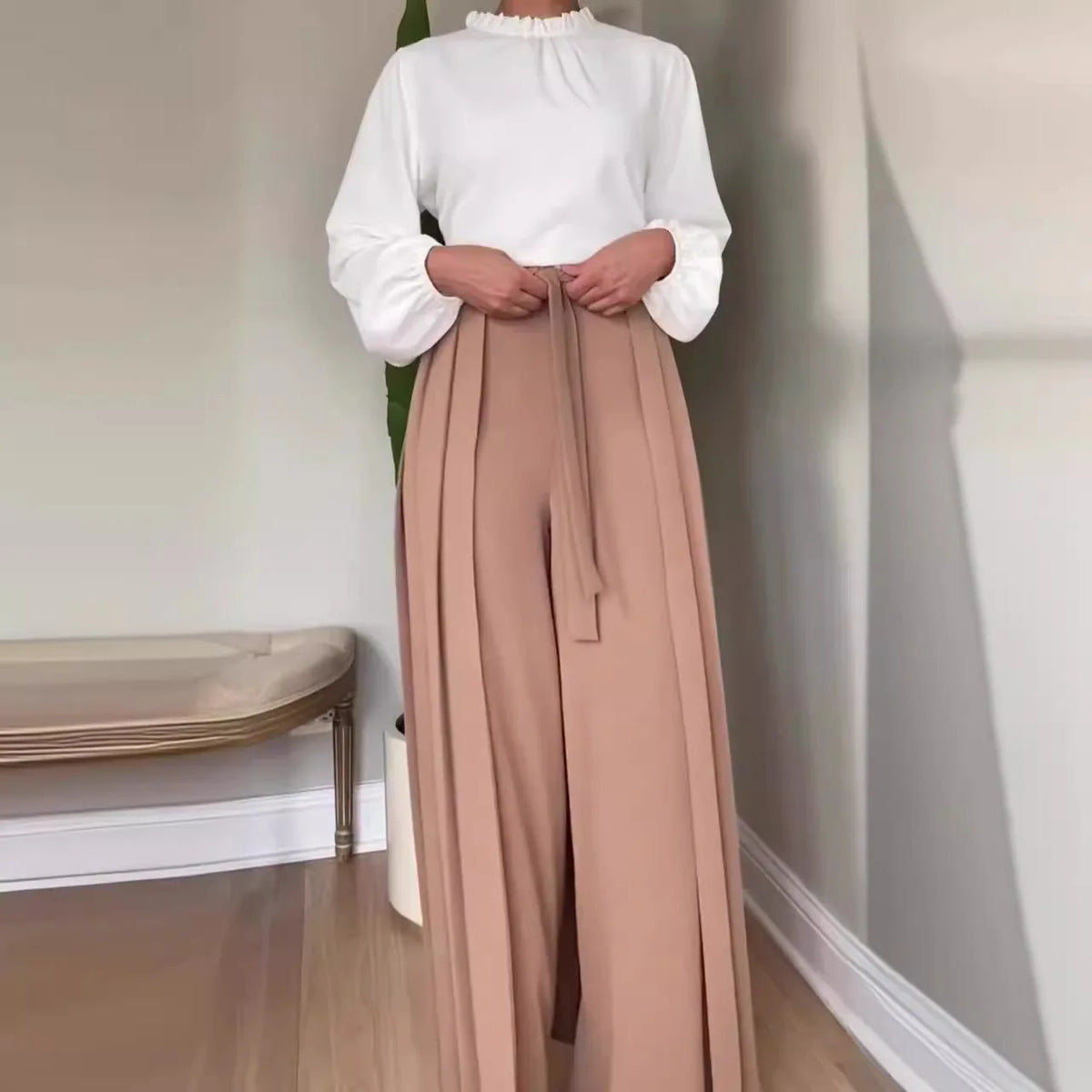 Calça Plissada Esmeralda- Elegância e Sofisticação em uma peça exclusiva!
