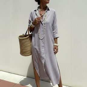 Vestido Carolina- Com Listras Verticais e Caimento Fluido. Ideal para diversas ocasiões
