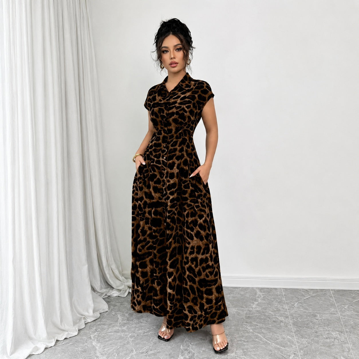 Vestido Yara com Estampa de Leopardo- Para um visual Inesquecível