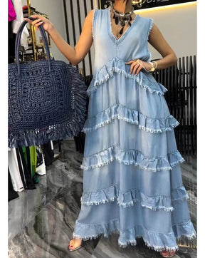 Vestido Jeans Sofia- Atraia olhares com um visual moderno e charmoso.